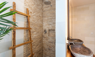 Sundance Villa Bathroom Two with Shower | Kerobokan, Bali
