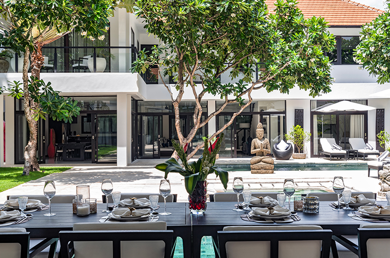 Villa Ayana Manis Pool Side Dining Area | Kerobokan, Bali