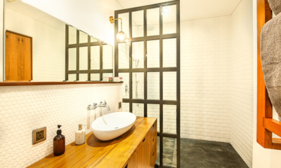 Villa Boddisatva Bathroom One with Lights | Pererenan, Bali