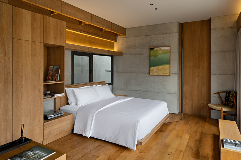 Villa Tana Takah Bedroom with Living Area | Pererenan, Bali