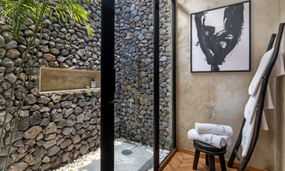 Villa Wolfe Bathroom One | Seminyak, Bali