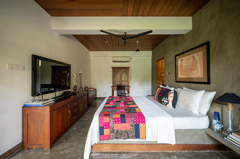 Tranquil Waters Bedroom Three with TV | Negombo, Sri Lanka