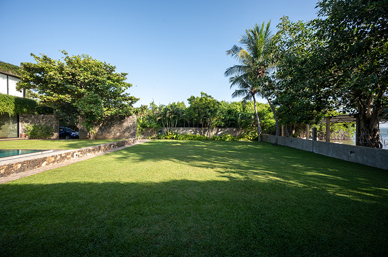 Tranquil Waters Gardens at Day Time | Negombo, Sri Lanka