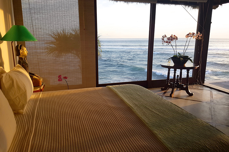 Villa Bahagia Bedroom with Side Lamps and Ocean View | Nusa Lembongan, Bali