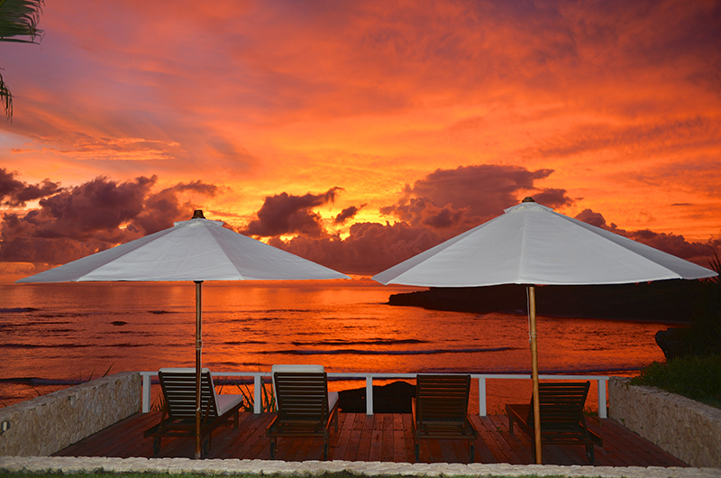 Villa Bahagia Sun Beds at Night | Nusa Lembongan, Bali