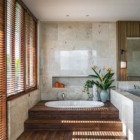 Villa Candani Master Bathroom One with Bathtub | Gianyar, Bali