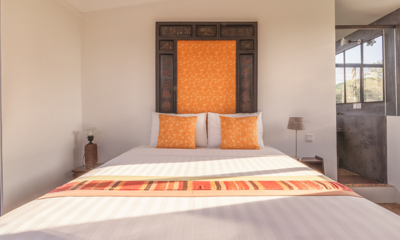 Redbox House Bedroom Orange Suite | Siem Reap, Cambodia