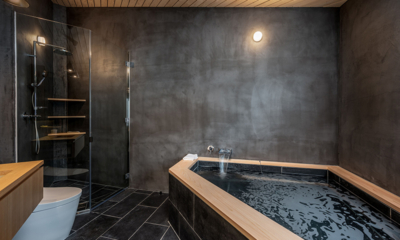 Foxwood B Bathroom with Bathtub | Niseko, Japan