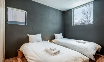 Foxwood B Twin Bedroom with Wooden Floor | Niseko, Japan