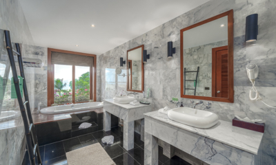 Villa Baan Phu Prana Bathroom Two with Bathtub | Surin, Phuket