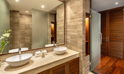 Villa Horizon Shared Guest Bathroom for Guest Bedroom One and Two | Kamala, Phuket