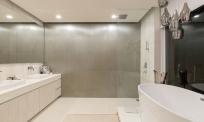 Palm Villa Bathroom with Bathtub | Chiang Mai, Thailand