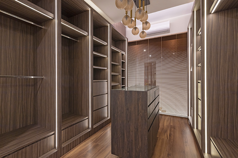 Palm Villa Walk-In Wardrobe | Chiang Mai, Thailand