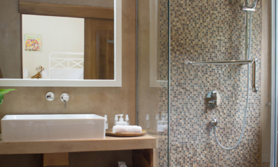 Ginger Palm Villa Bathroom Four with Shower | Dickwella, Sri Lanka