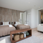 Ryoun Twin Bedroom with Seating Area | Hirafu, Niseko