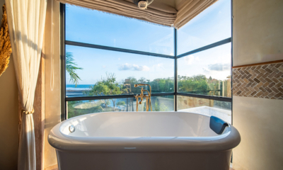 Villa Kajano Bathroom Two Bathtub with Sea View | Pererenan, Bali