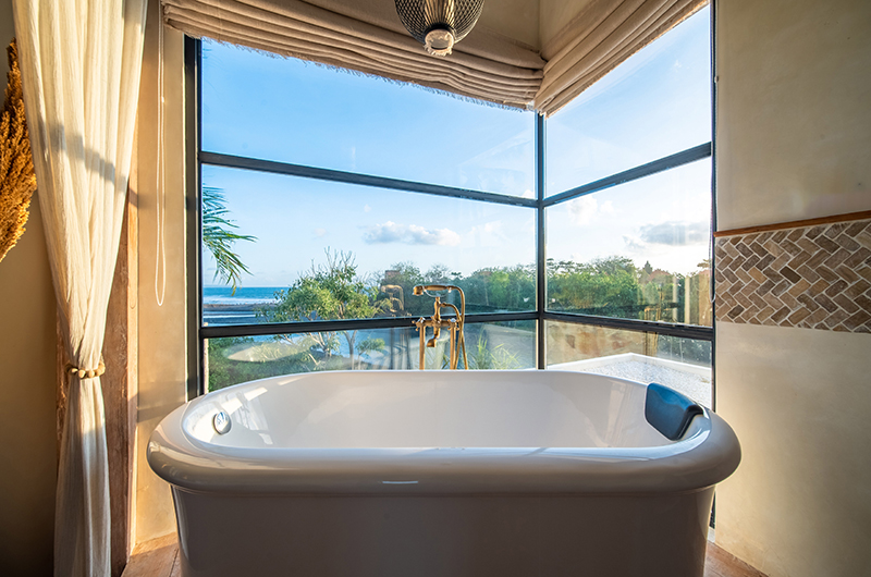 Villa Kajano Bathroom Two Bathtub with Sea View | Pererenan, Bali