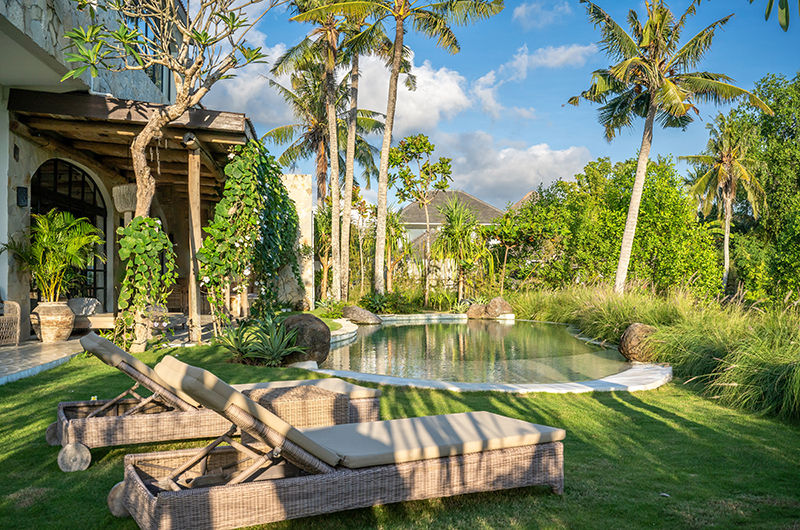 Villa Kajano Reclining Sun Loungers with View | Pererenan, Bali