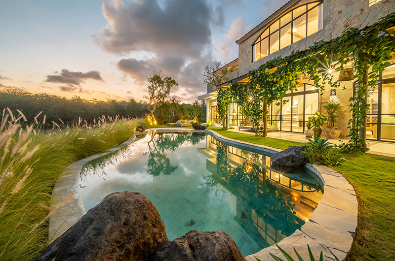 Villa Kajano Pool Side Area | Pererenan, Bali