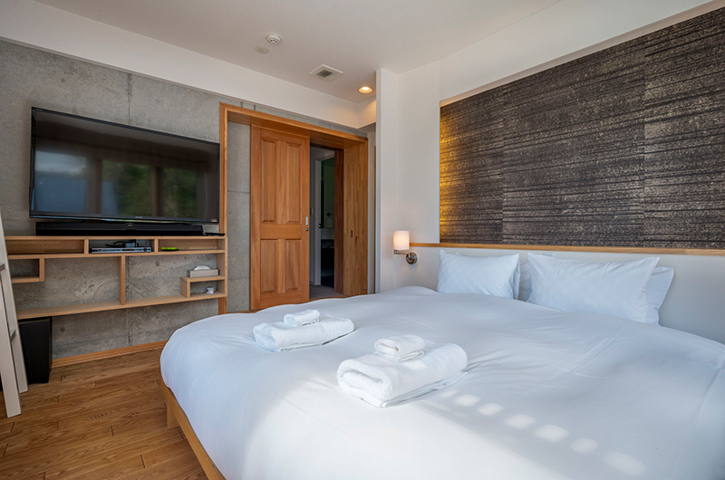Asobidokoro Bedroom with TV | Hirafu, Niseko