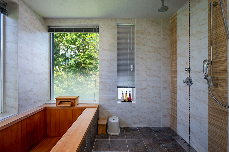 Asobidokoro Bathtub | Hirafu, Niseko