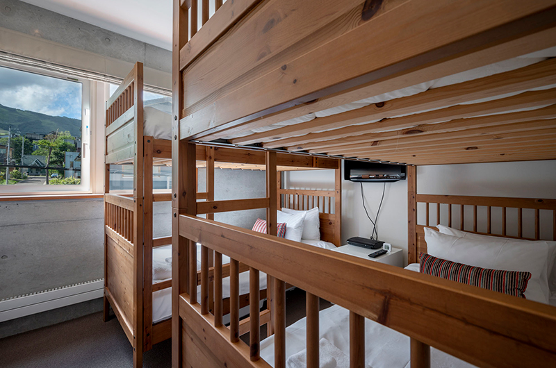 Asobidokoro Bunk Beds | Hirafu, Niseko