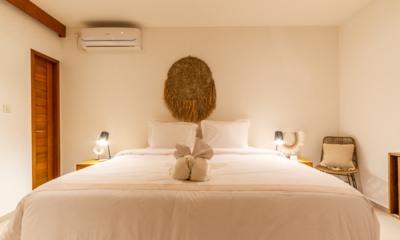 Bagera Hoi Namu Villa Namu Bedroom One with Side Lamps | Seminyak, Bali