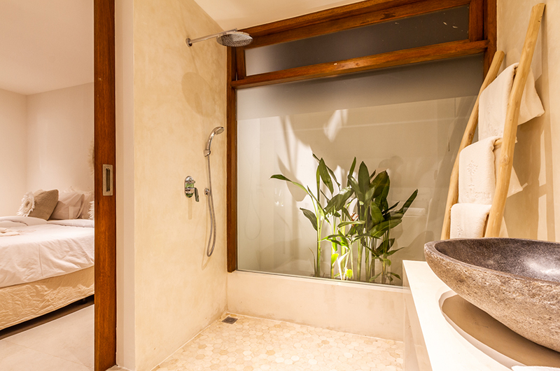 Bagera Hoi Namu Villa Namu Bathroom Two | Seminyak, Bali