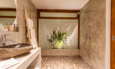 Bagera Hoi Namu Villa Namu Bathroom Three with Shower | Seminyak, Bali
