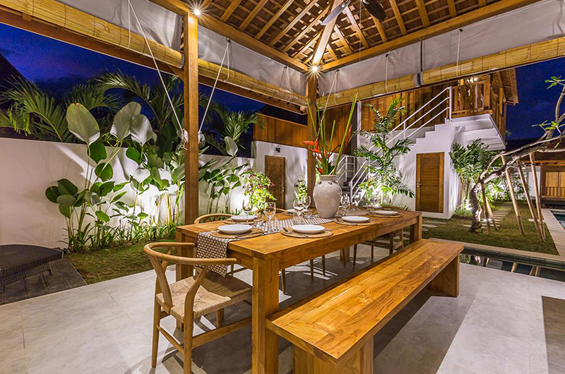 Bagera Hoi Namu Villa Hoi Dining Area at Night | Seminyak, Bali