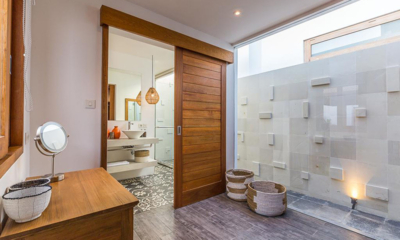 Bagera Hoi Namu Villa Hoi Bathroom Three with Shower | Seminyak, Bali