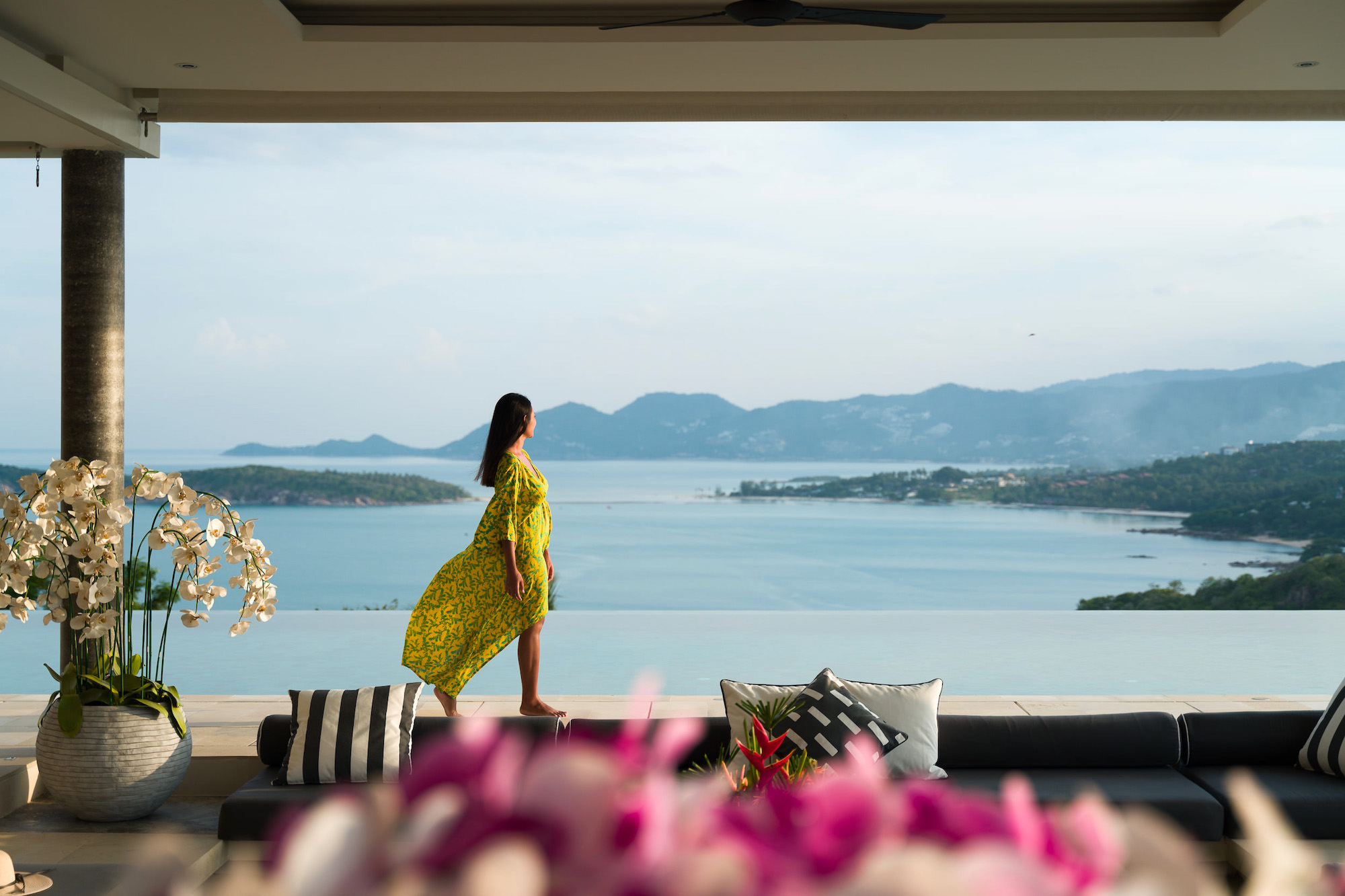 Lady Walking | Koh Samui
