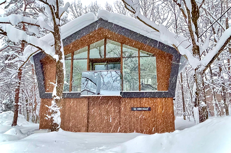 Ahiru Chalet Exterior with Snowfall | Echoland, Hakuba