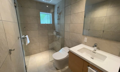 Ahiru Chalet Bathroom Two | Echoland, Hakuba