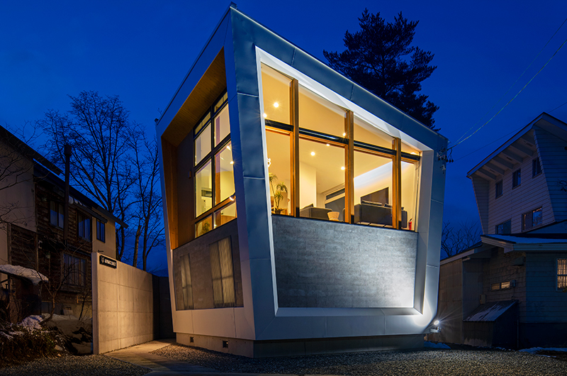 Alpinarc 4 Outdoor Area at Night | Echoland, Hakuba