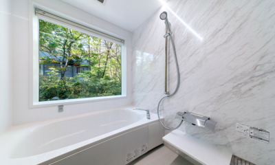 Sanzan Chalet Bathroom One with View | Echoland, Hakuba