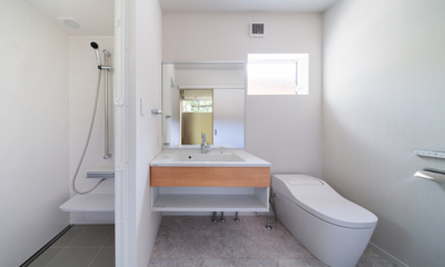 Sanzan Chalet Bathroom Three | Echoland, Hakuba