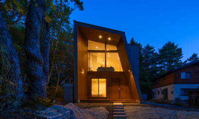 Sanzan Chalet Outdoor Area at Night | Echoland, Hakuba