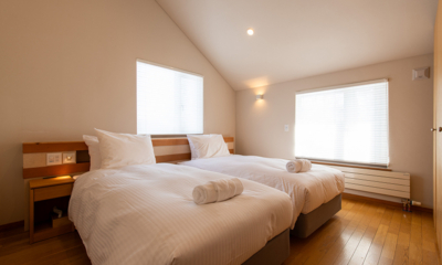 Yukimine Bedroom Two with Twin Beds | Kabayama, Niseko