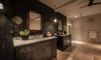 No 77 Leyn Baan His and Hers Bathroom Three | Galle, Sri Lanka