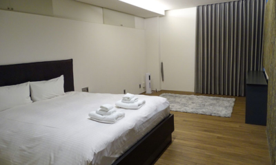 Yotsuba Bedroom One with Wooden Floor with Lights | Echoland, Hakuba