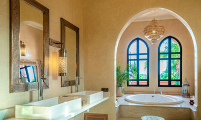 Palais Hassoun Suite Royale En-Suite His and Hers Bathroom One with Bathtub | Marrakesh, Morocco