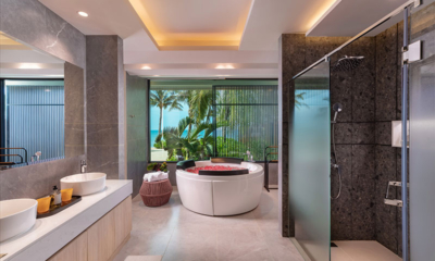 Villa Boonta Bathroom One Bathtub with View | Natai, Phang Nga