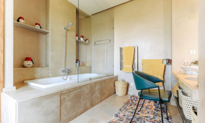 Villa Zitouna Bathroom Two with Bathtub | Marrakesh, Morocco