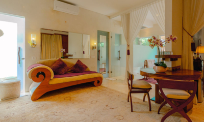 Lataliana Villas Villa Ta Bathroom One with Seating Area | Seminyak, Bali