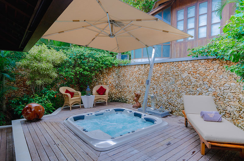 Lataliana Villas Villa Ta Bathroom One with Outdoor Jacuzzi | Seminyak, Bali