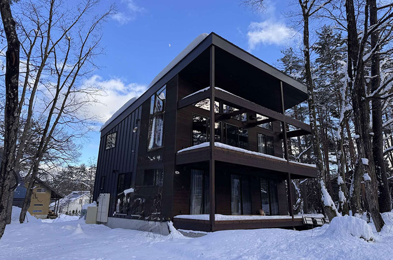 Forest Gardens Outdoor Area with Snow View | Echoland, Hakuba