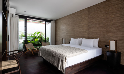 Villa Gendang Bedroom with Seating Area | Seminyak, Bali