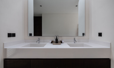 Villa Gendang His and Hers Bathroom | Seminyak, Bali