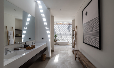 Villa Gendang Bathroom Two | Seminyak, Bali
